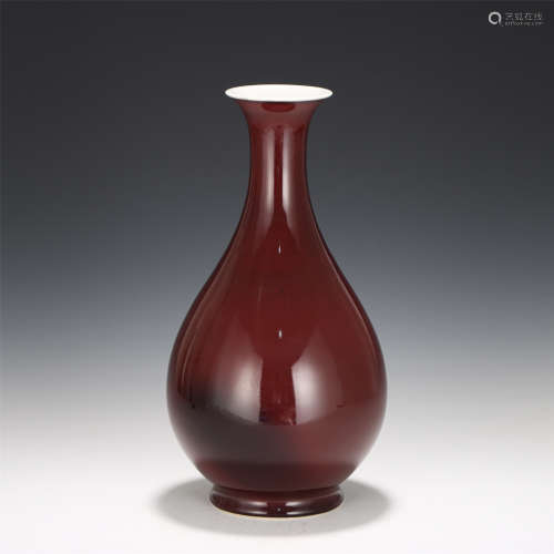 A CHINESE RED GLAZED PORCELAIN VASE