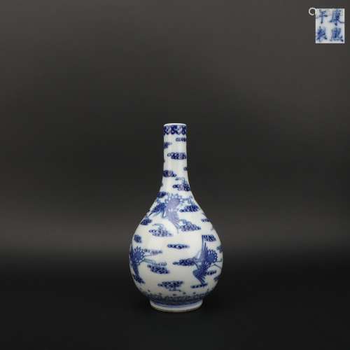 Blue-and-white Gall-bladder Vase