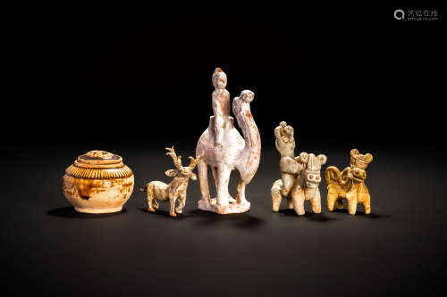 唐～宋代 駱駝、動物俑 盒子　5個組