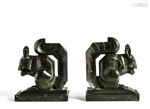 Max LEVERRIER (1891-1973) Pair of squirrel bookends bronze w...