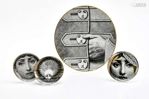 Piero FORNASETTI (1913-1988) One platter and three dishes Fr...