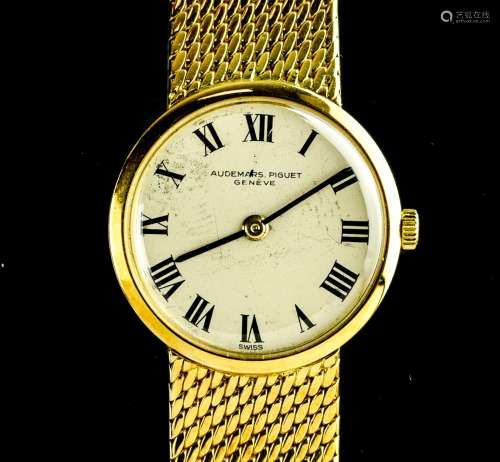 Audemars Piguet Lady's watch Lady's 18 kt yellow gold watch,...