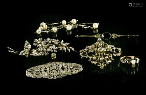 Jewellery set BELLE EPOQUE AND ART DƒCO Includes: A brooch w...