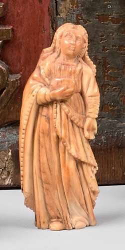 Deux statuettes en ivoire avec traces de polychromie : saint...