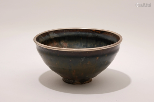 A Black-Glaze Tea Bowl