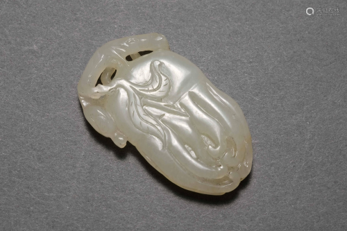 A Carved Hetian Jade Chayote