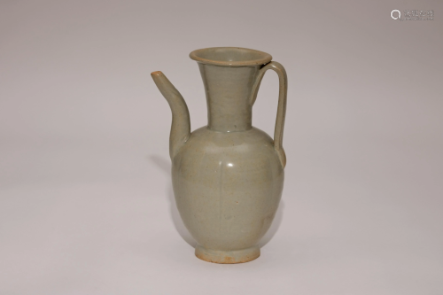 An Yue Celadon Glazed Pot