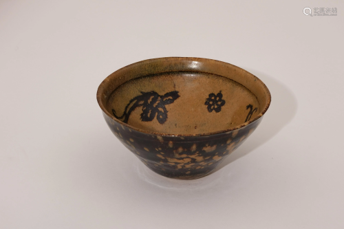 A Jizhou Ware Phoenix Patterns Tea Bowl