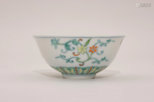 A Doucai Floral Cup with Tongzhi Mark