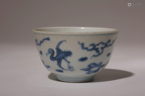 A Blue and White Cranes Cup with Chenghua Mark