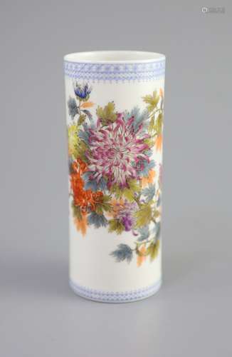 Attributed to Wang Bu, a famille rose ‘chrysanthemum’ cylind...