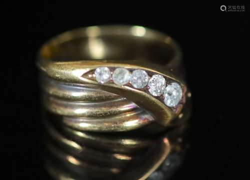 A George V 18ct gold and graduated five stone diamond set co...