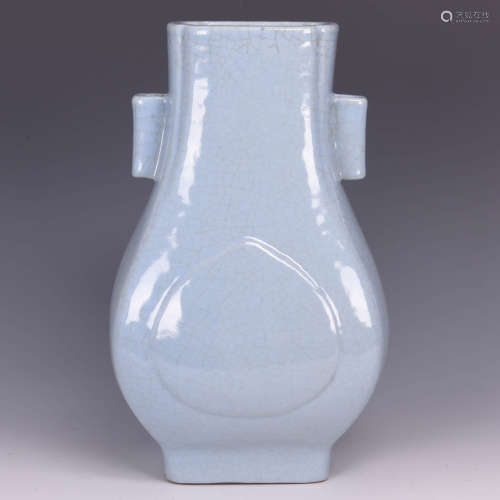 A Ru Type Pierced Square Vase