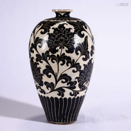 A Cizhou Kiln Sgraffiato Flower Meiping Vase