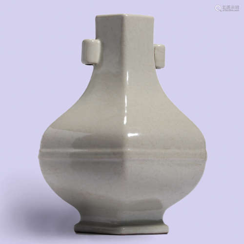 A Guan Type String Pierced Square Vase, Zun