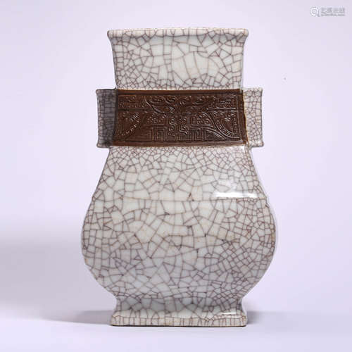 A Ge Type Pierced Square Vase, Zun