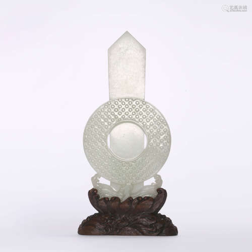 A White Jade Ornament, Gui