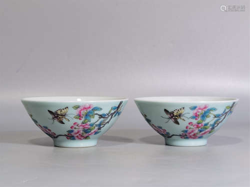 A PAIR OF FAMILLE ROSE BUTTERFLY AND FLOWERS CONICAL BOWLS