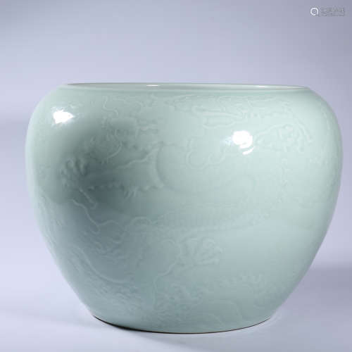 Qing Dynasty Kangxi Douqing glaze VAT