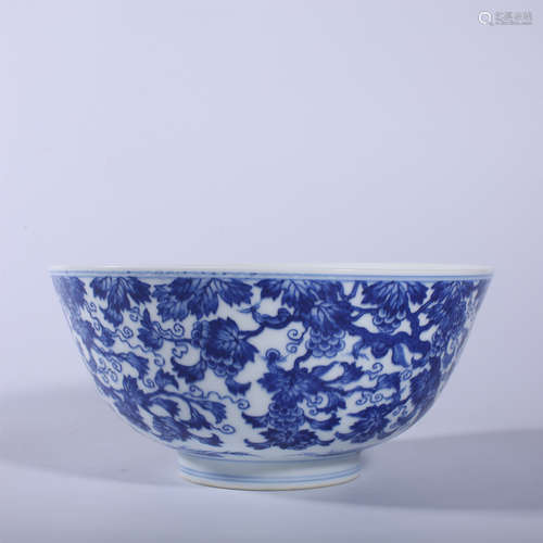 Qing Dynasty Kangxi blue and white grape bowl