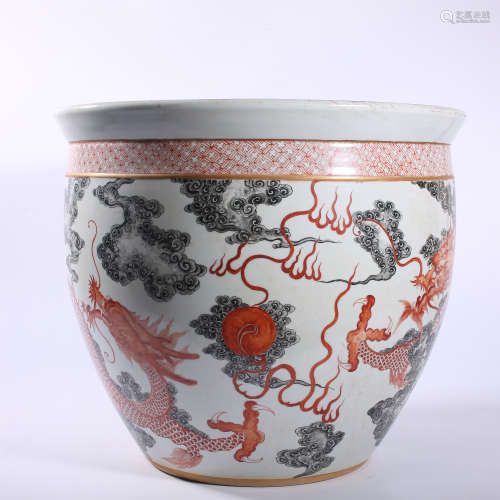 Qing Dynasty pastel dragon shaped VAT