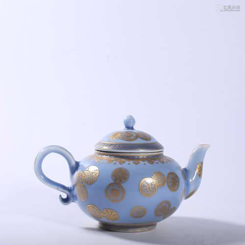 Jiaqing teapot with blue bottom and gold ball pattern in Qin...