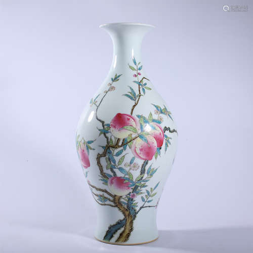 Qing Dynasty Yongzheng pink peach olive vase