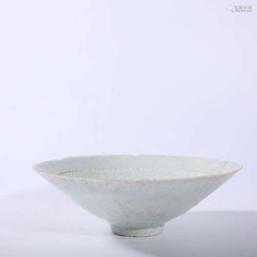 Yingqing kiln bowl in Song Dynasty