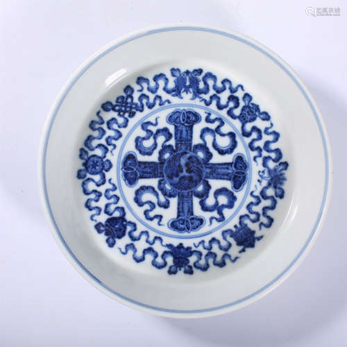 Qing Dynasty Qianlong blue and white plate