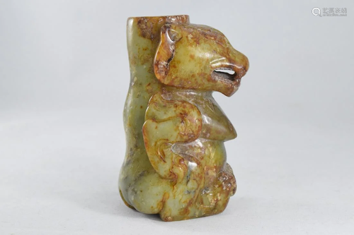 A Jade Bead Figure Ornament