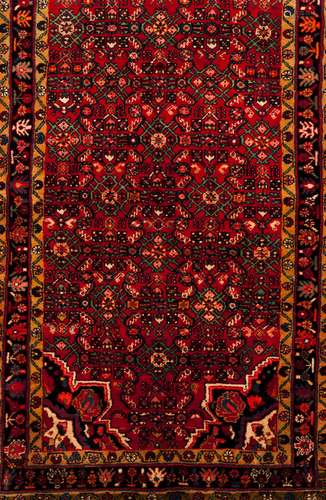 HOSSEINABAD RUG, IRAN