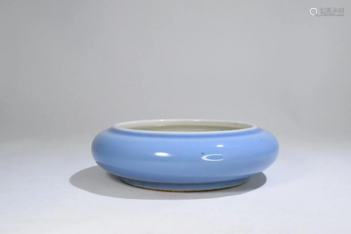 A Blue Glazed Porcelain Brush Washer