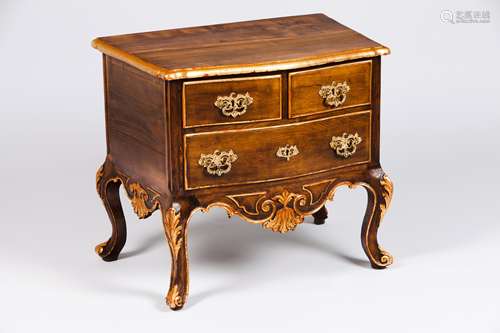 A small D.José style chest of drawersWalnut of gilt carved d...