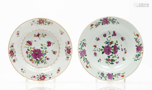 Two deep platesChinese export porcelain Polychrome floral de...