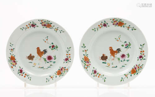 A pair of platesChinese export porcelain Polychrome 