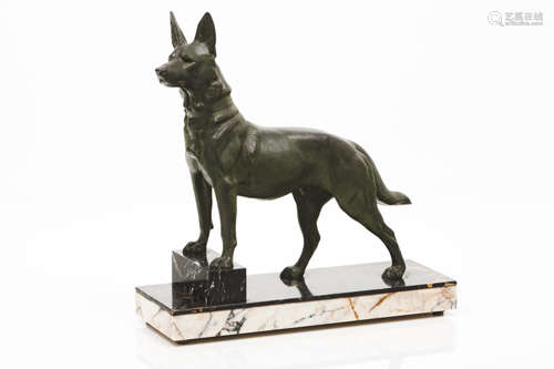 A dogPatinated bronze sculpture France, 20th century41x41x14...