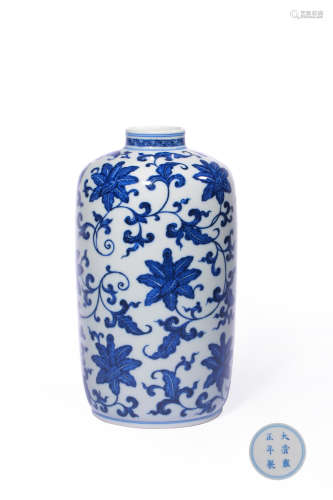 A Blue And White Interlocking Lotus Floral Jar