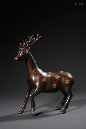 A Gilt Bronze Deer Ornament