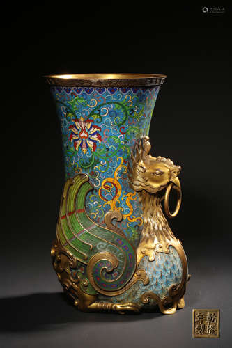 A Gilt Cloisonne Enamel Loop-Handle Phoenix Vase, Zun