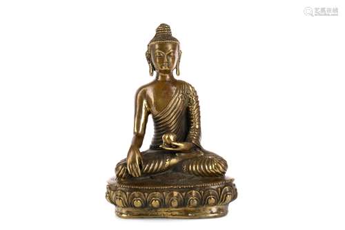 A 20TH CENTURY CHINESE BRONZE BUDDHA