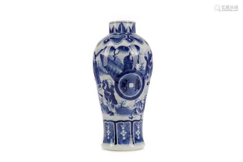 A CHINESE BLUE AND WHITE BALUSTER VASE