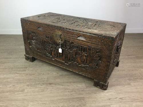 AN EARLY 20TH CENTURY CHINESE BLANKET CHEST