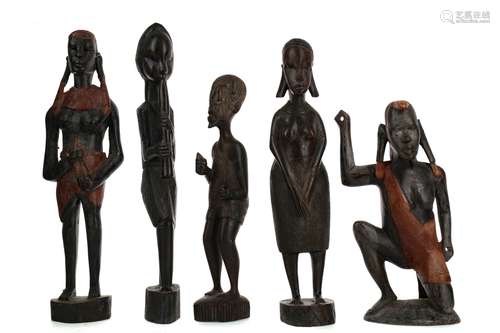 A COLLECTION OF AFRICAN WOOD CARVINGS