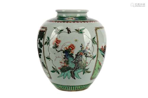 AN EARLY 20TH CENTURY CHINESE FAMILLE VERTE VASE