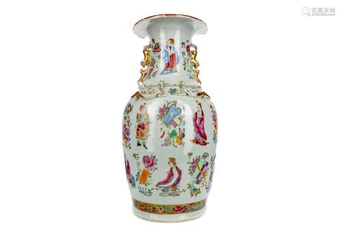 A 19TH CENTURY CHINESE FAMILLE ROSE VASE