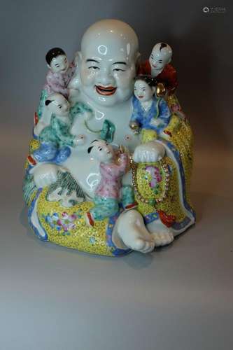 A LARGE CHINESE BUDDHA WITH FIVE CHILDREN ,H29.5CM