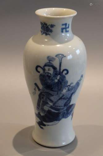 CHINESE BLUE AND WHITE VASE ,H22.5CM.