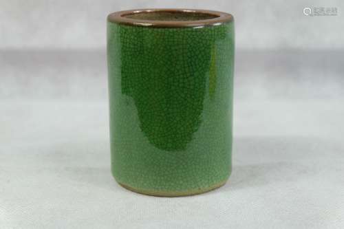 A CHINESE GREEN CRACKLE GLAZED BRUSH POT , HEIGHT 10.3CM ,DI...