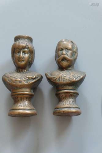 TWO BRONZE KING AND QUEEN BUST , H 10.5CM AND 10 CM