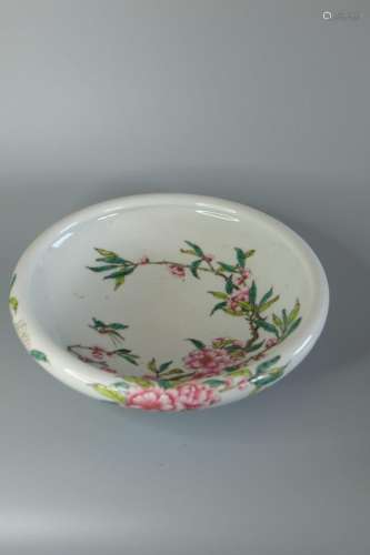 A LARGE CHINESE FAMILLE ROSE BRUSH WASHER ,D 24.5CM , H 7.5C...
